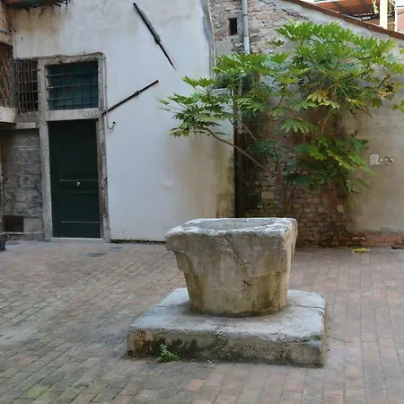 Ca' Dei Orbi Apartment *