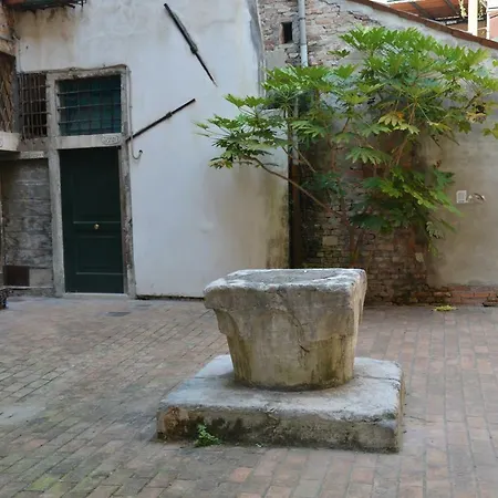 Ca' Dei Orbi Apartment *